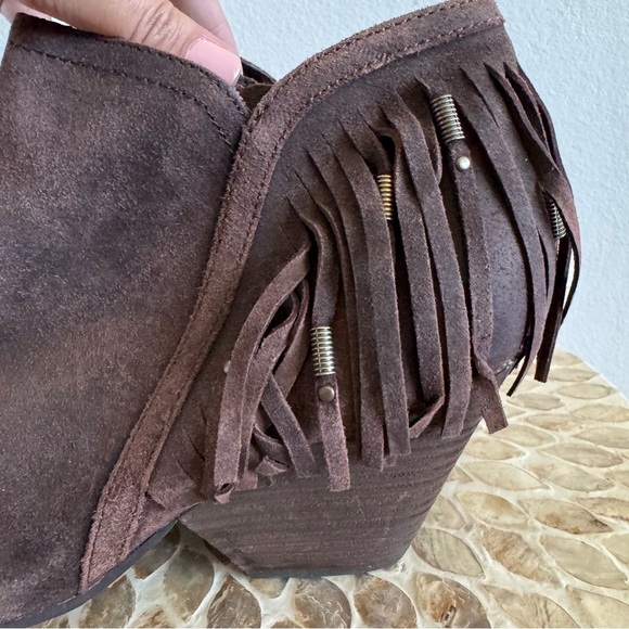 OTBT Brown Folkloric Fringe Suede Ankle Boots size 11M - Picture 5 of 10